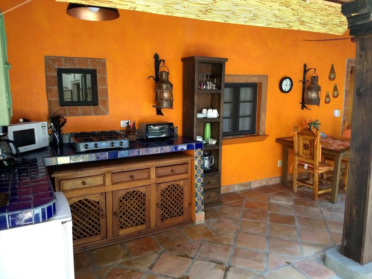 Casa De Como Ajijic Exterior photo